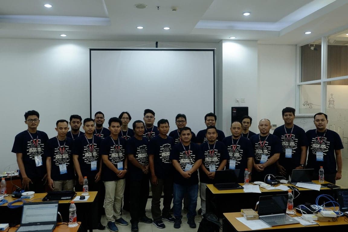 (Sertifikasi) MikroTik Certified Network Associate